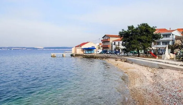 Sunny Apartment Kali